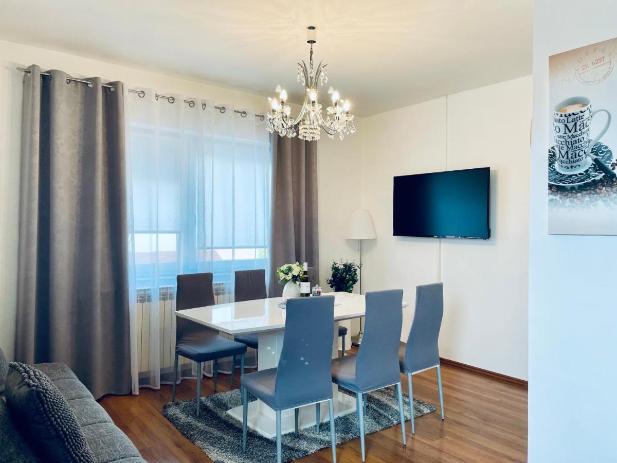 Apartmani "Mimoza" Otočac Esterno foto