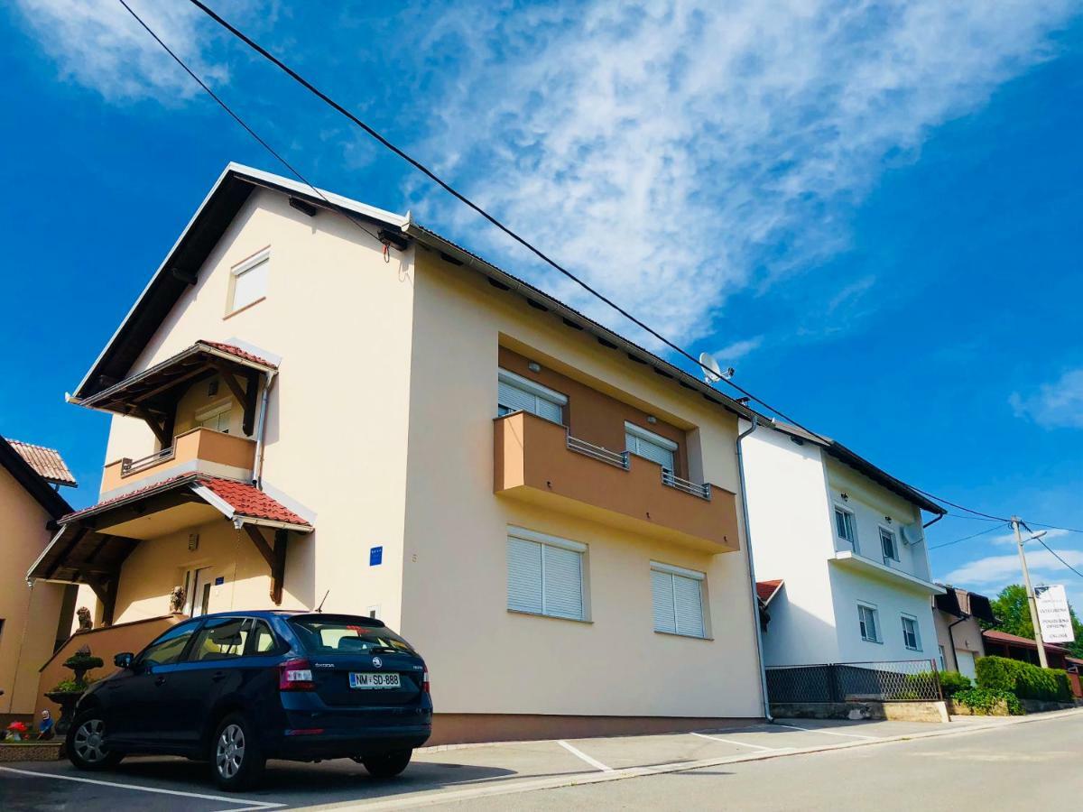 Apartmani "Mimoza" Otočac Esterno foto